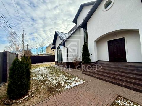 будинок за адресою Молодіжна вул.