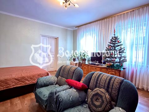 будинок за адресою Леоніда Каденюка вул., 21