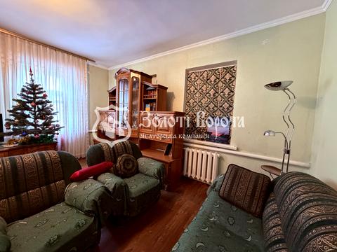 будинок за адресою Леоніда Каденюка вул., 21