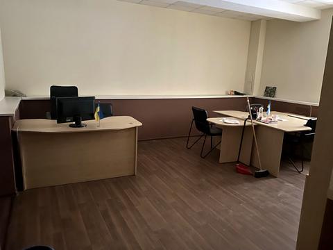 коммерческая по адресу Банковая ул., 3