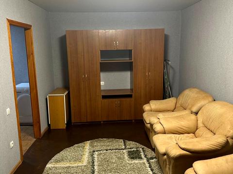 квартира за адресою Леоніда Каденюка просп. (Юрія Гагаріна), 9