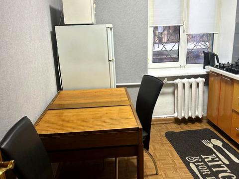 квартира за адресою Леоніда Каденюка просп. (Юрія Гагаріна), 9