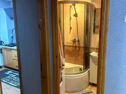 квартира за адресою Леоніда Каденюка просп. (Юрія Гагаріна), 9