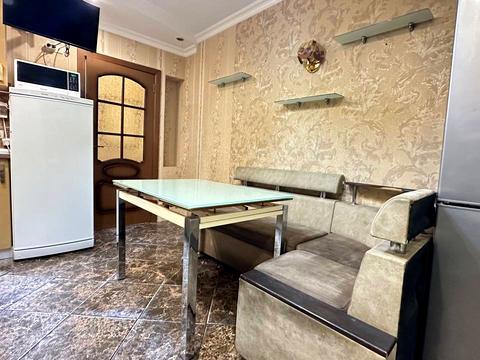 квартира за адресою Незалежності бульв. (50 років Жовтня), 11