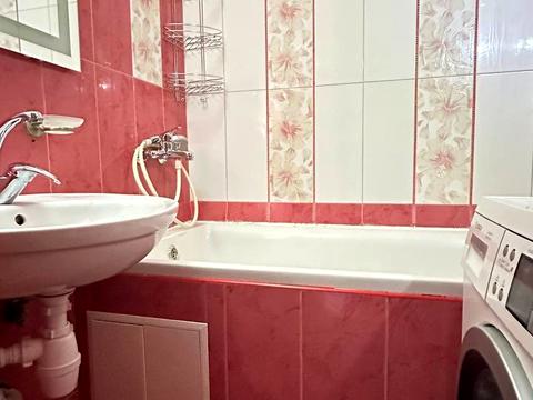 квартира за адресою Незалежності бульв. (50 років Жовтня), 11