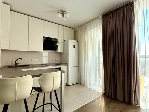 квартира за адресою Сім'ї Кульженків вул. (Петра Дегтяренка), 37