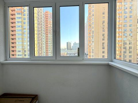 квартира за адресою Сім'ї Кульженків вул. (Петра Дегтяренка), 37