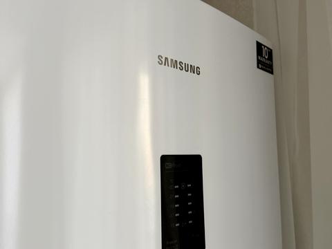 квартира за адресою Сім'ї Кульженків вул. (Петра Дегтяренка), 37