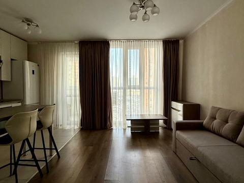 квартира за адресою Сім'ї Кульженків вул. (Петра Дегтяренка), 37