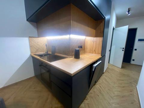 квартира за адресою Олени Теліги вул., 25