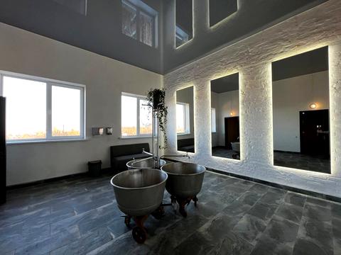 комерційна за адресою Ольгерда Бочковського вул., 1