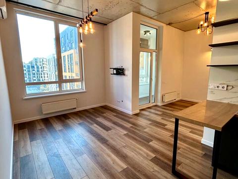 квартира за адресою Салютна вул., (Будинок 02301-02303)