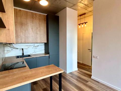 квартира за адресою Салютна вул., (Будинок 02301-02303)