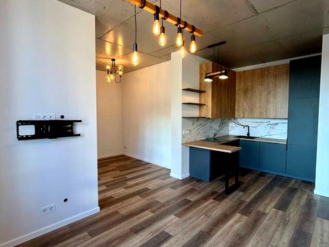 квартира за адресою Салютна вул., (Будинок 02301-02303)