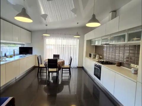 будинок за адресою Рубиновый