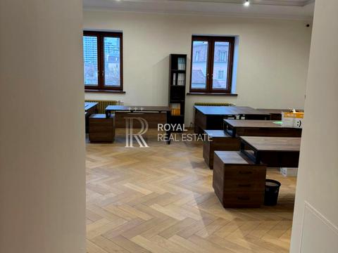 коммерческая по адресу Ломаковская ул. (Мичурина), 61