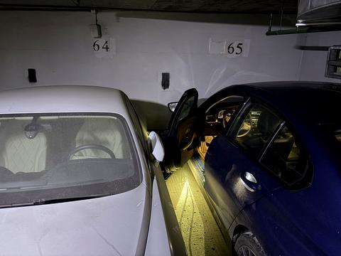 паркомісце за адресою Січових Стрільців вул. (Артема), 52а