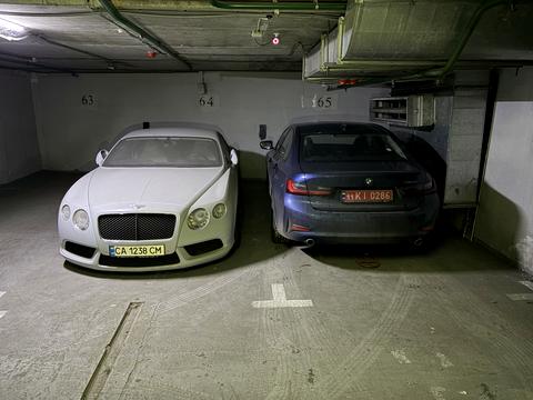 паркомісце за адресою Січових Стрільців вул. (Артема), 52а