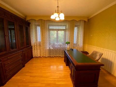 будинок за адресою Кленова вул., 57