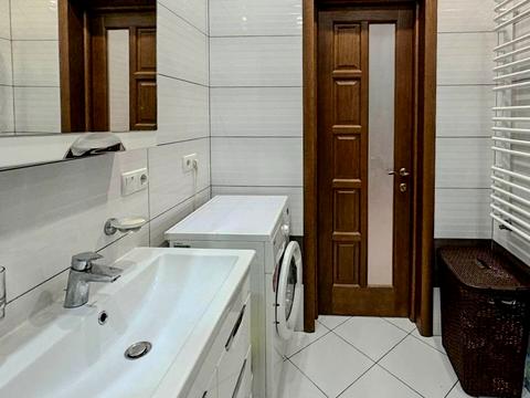 квартира по адресу Александра Довженко ул., (Будинок 3)