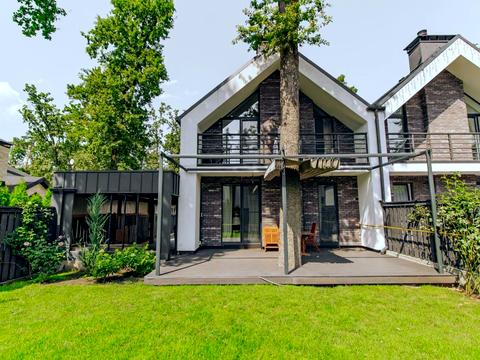 дом по адресу Евгения Коновальца ул., 49