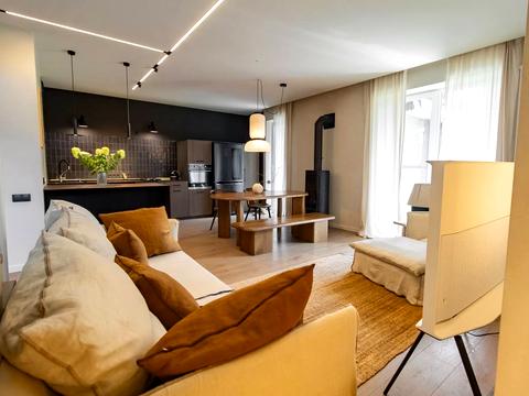 дом по адресу Евгения Коновальца ул., 49