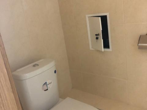 комерційна за адресою Воздвиженська вул., 14