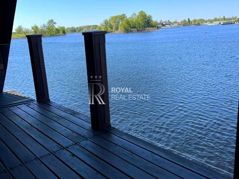 будинок за адресою с. Вишеньки, Кар'єрна вул., 8