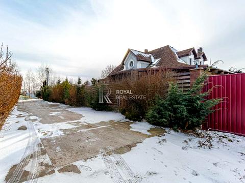 дом по адресу Ивана Франко ул. (Комунарська)