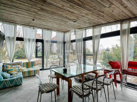 дом по адресу Ивана Франко ул. (Комунарська)