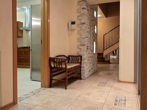 квартира за адресою Введенська вул., 27/51