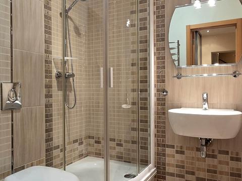 квартира за адресою Введенська вул., 27/51