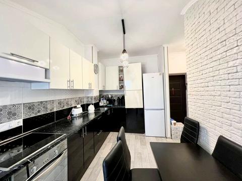 квартира за адресою Івана Величковського вул., 61