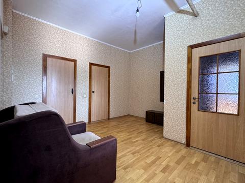 квартира за адресою Срібнокільська вул., 3-В