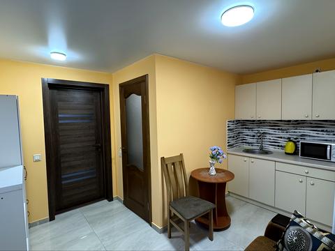 квартира за адресою Коростенська вул., 1