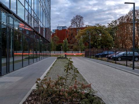 комерційна за адресою Хімічна вул., 4