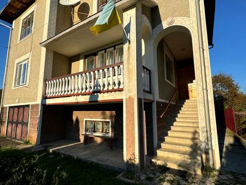 будинок за адресою Володимира Великого вул.