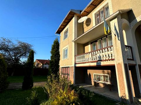 будинок за адресою Володимира Великого вул.