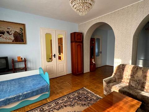 будинок за адресою Володимира Великого вул.