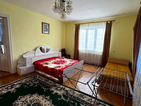 будинок за адресою Володимира Великого вул.