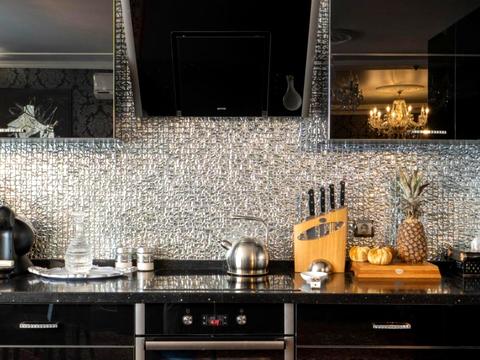 квартира за адресою Дніпровська набережна вул., 19-В