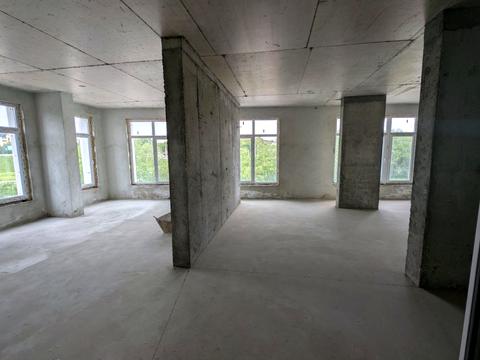 комерційна за адресою Бережанська вул., 56