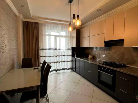 квартира за адресою Володимира Сікевича вул., 16