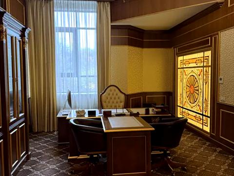 комерційна за адресою Болсуновська вул. (Сергія Струтинського), 2