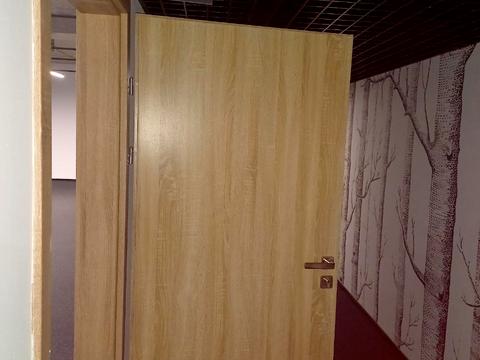 комерційна за адресою Гетьмана Івана Мазепи вул. (Топольна), 1б