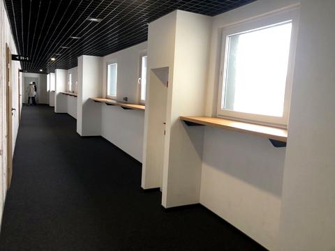 комерційна за адресою Гетьмана Івана Мазепи вул. (Топольна), 1б