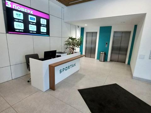 комерційна за адресою Гетьмана Івана Мазепи вул. (Топольна), 1б