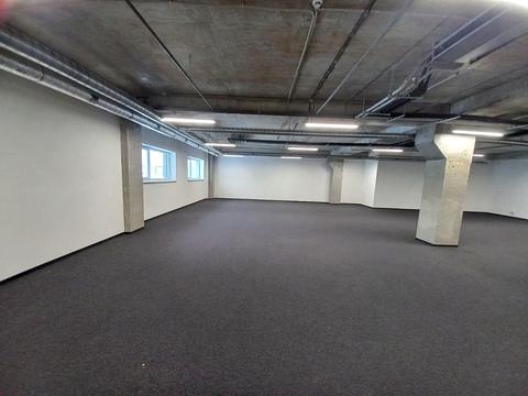 комерційна за адресою Львів, Гетьмана Івана Мазепи вул. (Топольна), 1б