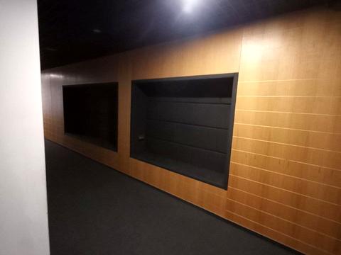 комерційна за адресою Львів, Гетьмана Івана Мазепи вул. (Топольна), 1б