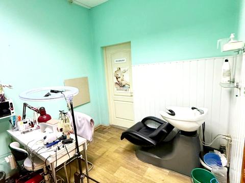 комерційна за адресою 1-ша Набережна річки Стрілка вул., 10б